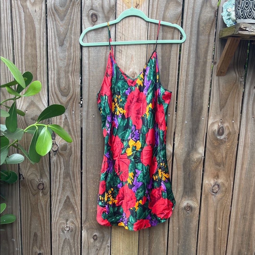 Vintage Victoria’s Secret Floral Spaghetti Strap Slip/Nighty